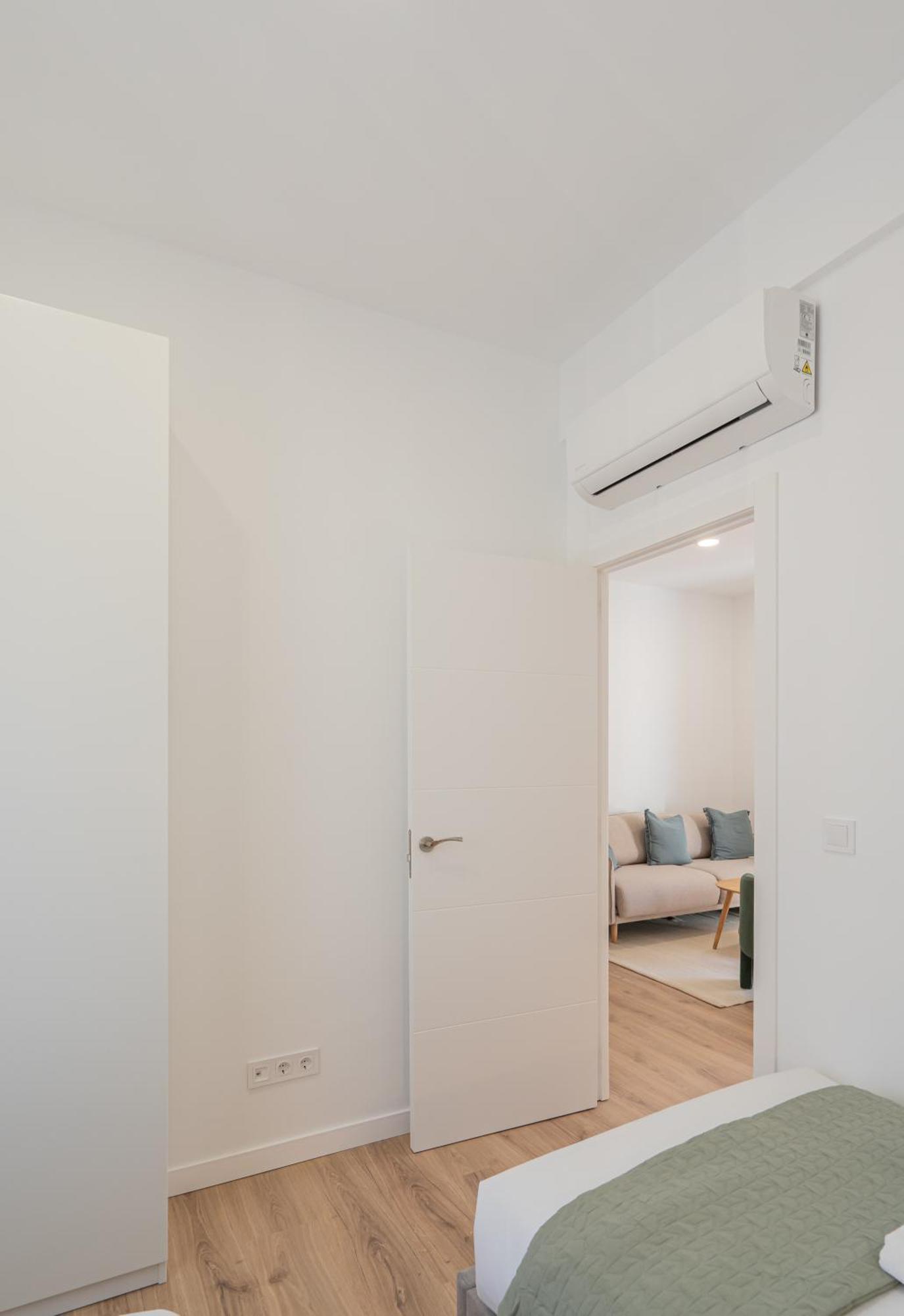 Stay U-Nique Apartments Alferez Malaga Exterior photo